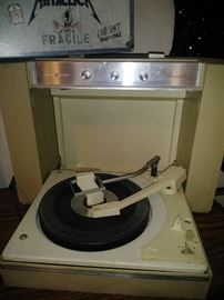 Portable turntable