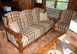 Couch & Sofa / Love Seat