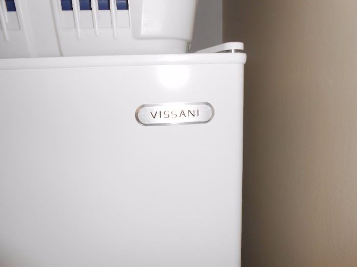 Vissani fridge logo