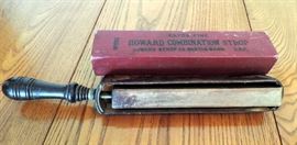 Howard Combination Strop with Box