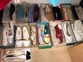Women's shoes