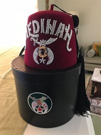 Shriners fez with case