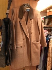 Gorgeous wool coat - new with tags!!