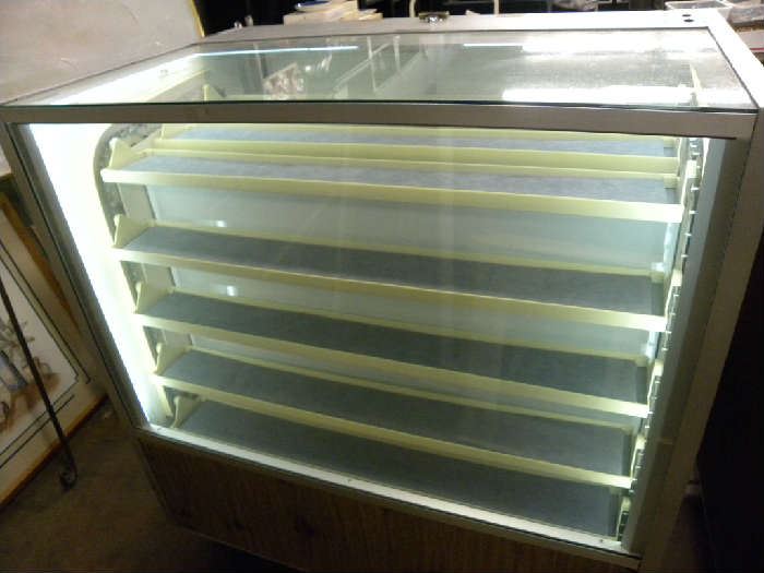 Lighted, Rotating Display Cabinet