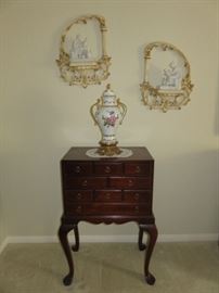 3 Drawer Wallace Sterling Flatware Cabinet in Mahogany.