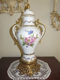 Hand-Painted Noritake Urn with 24 Karat Detail