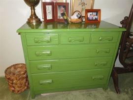 Vintage 6 Drawer Dresser