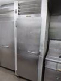 Traulsen 30" G Series One Section Solid Door Reach in Freezer24.2 cu. ft.
