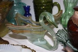 Vintage art glass swan