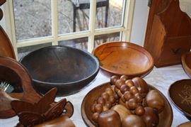 More wood bowls