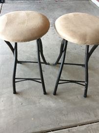 2 folding counter chairs