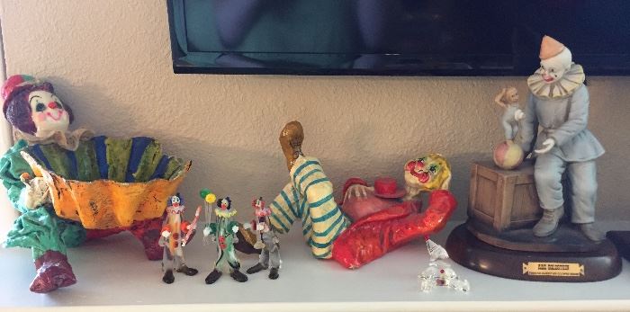 Great CLOWN DECOR, Emmett Kelly Jr,  DYNASTY Doll Jester, 
VINTAGE CAPODIMONTE PORCELAIN HAND CRAFTED LARGE CLOWN & MONKEY FIGURINE , Keystone Kop Abe Goldstein Circus World and More