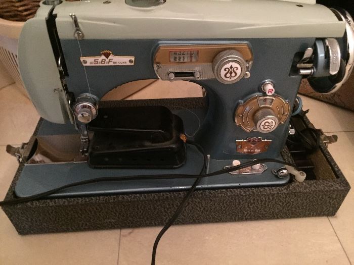  Dynasty SBF De Luxe Sewing Machine