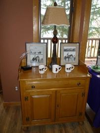 WOOD BUFFET, LAMP, HORSE PICS & MUGS