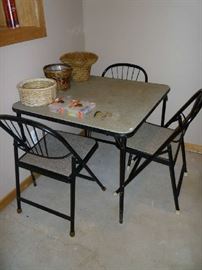 CARD TABLE, FOLDING CHAIRS