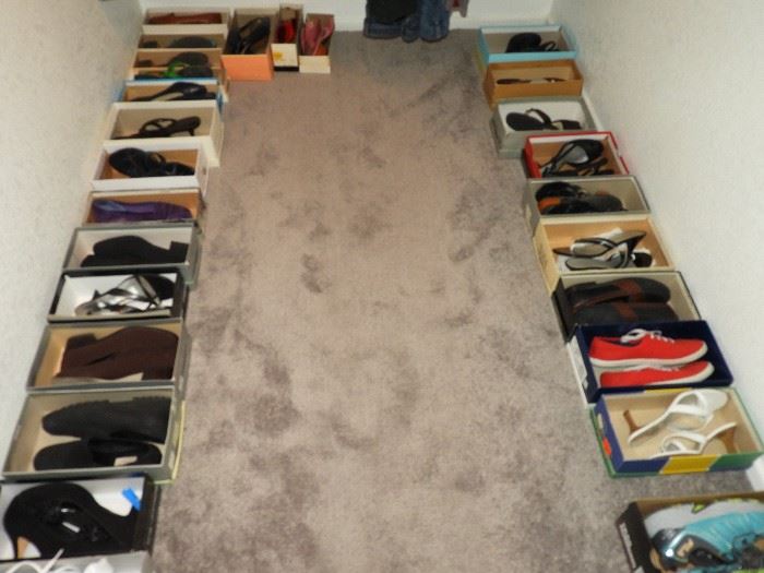 Shoes, most are size 7 1/2 and 8