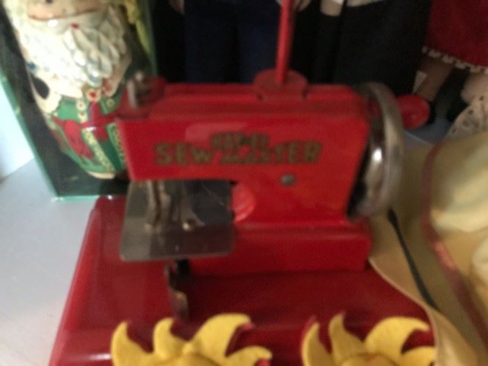 miniature sewing machine