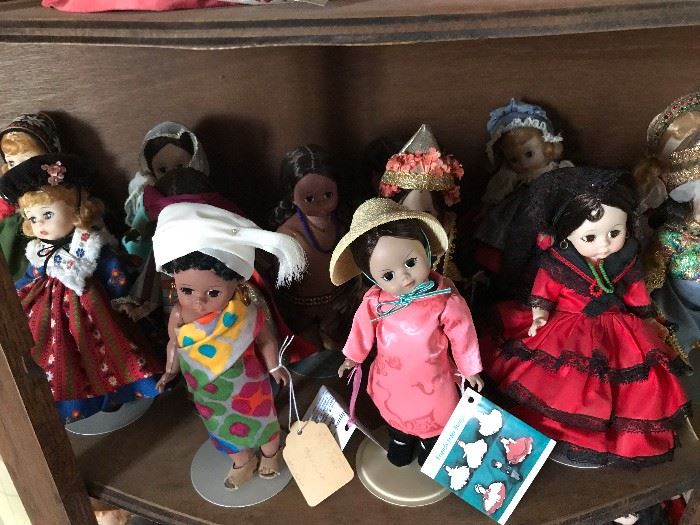 More Dolls 