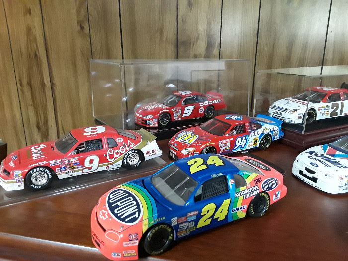 Die cast cars
