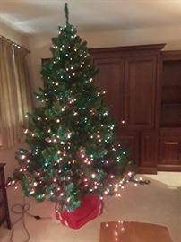 7ft lighted tree