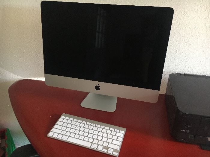 iMac, 2.7 GHz Core I5, 21.5", 8GB Ram, 17B HDD. Includes keyboard and mouse. Sells for about $650-750. Estate sale price: $500 (1 of 3 pics)