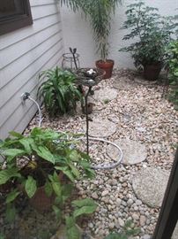 plants and iron decos very reasonalbe $5-15