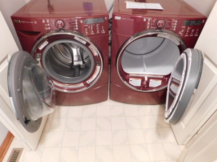 Kenmore Elite stackable front load washer and dryer appox 5 years old
