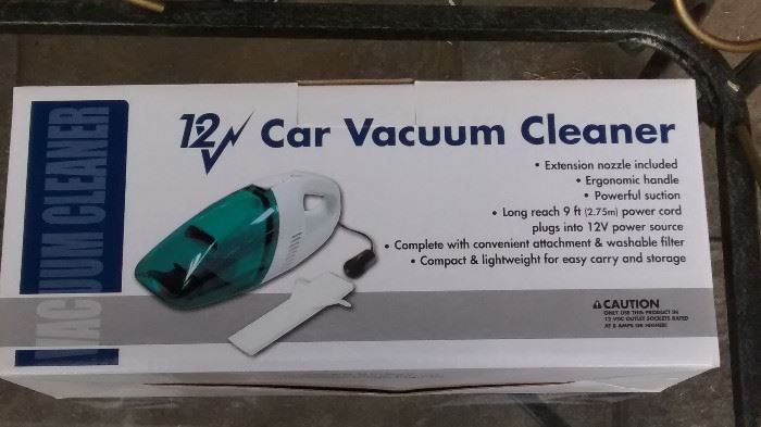 Car Vacuum NIB