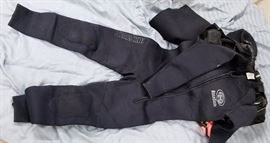 Bearskin Scuba Suit Lg