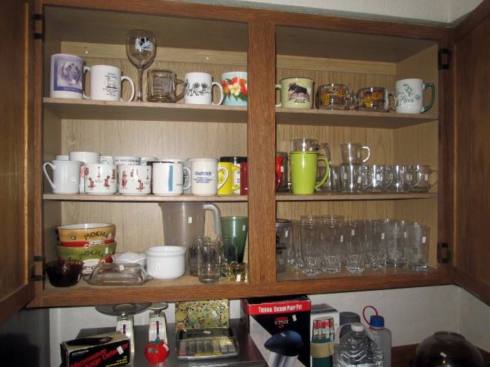 Kitchen: Cups, Glasses