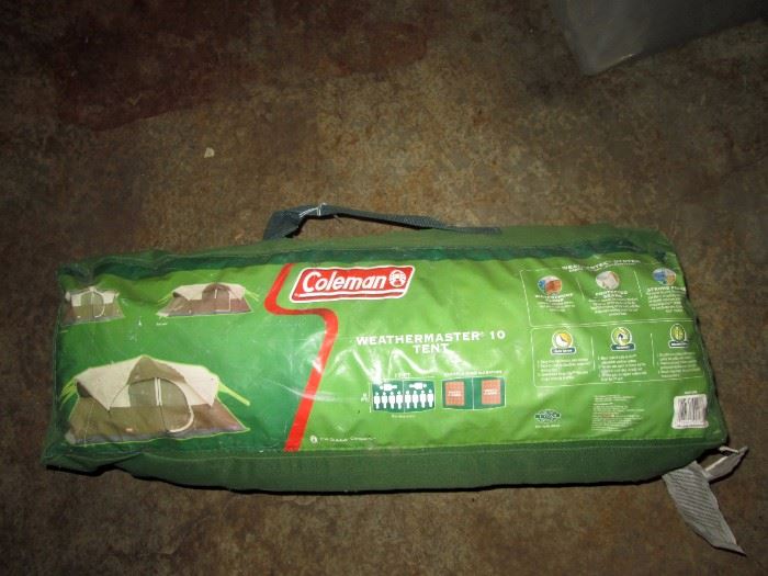 Garage: Coleman Weathermaster 10 Sleeps 10 People