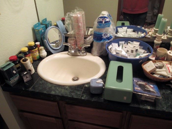 Upstairs Bedroom Left: Bathroom Stuff