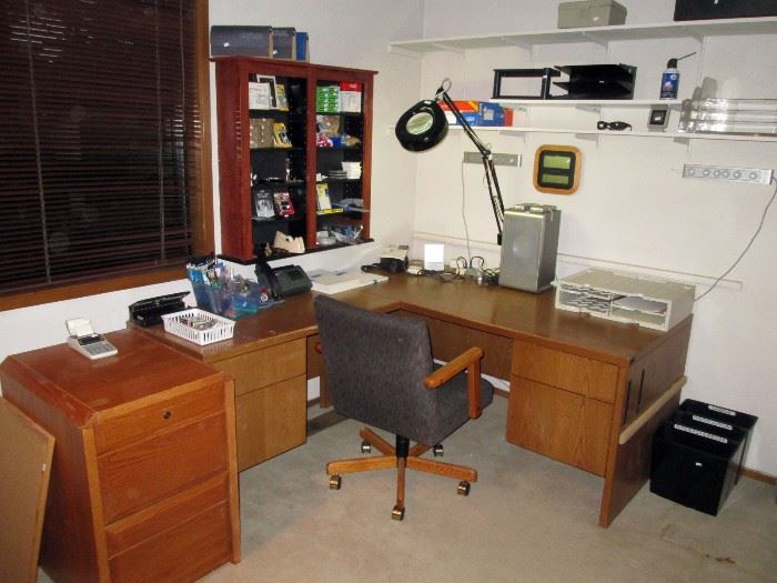 Upstairs Bedroom Right: