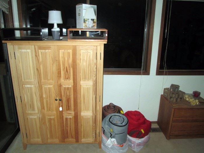Upstairs Bedroom Left: TV Cabinet, Lamps, 3 Sleeping Bags