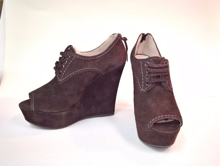 Mii Mii  Camoscio Brown Suede Boots     Never Worn   Size  37.5      