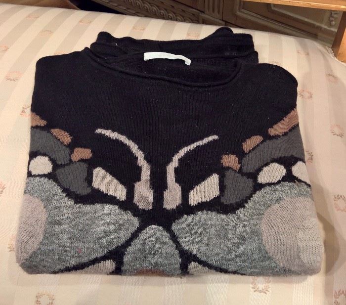 3V  - Les Copains Black Cashmere with Butterfly Sweater  