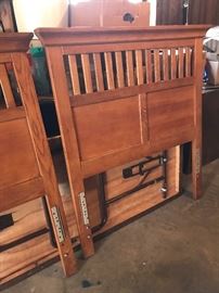 TWIN OAK HEADBOARDS