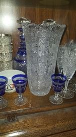 High-end crystal sets in various color schemes and designs