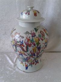 Famille Rose 99 sons vase