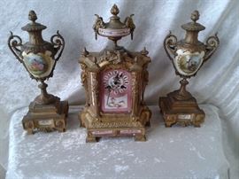 Pink Enamel Consonne Omulo Mantel Clock