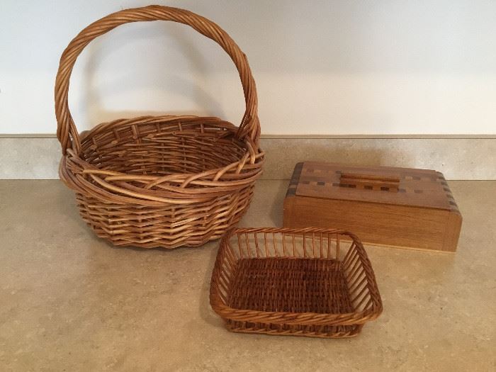  Baskets & Wooden Box (3 Pieceshttp://www.ctonlineauctions.com/detail.asp?id=656933