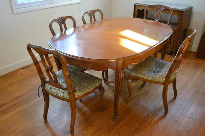 dining room table & 6 chairs