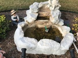 Lots of statuary and this great little fountain.