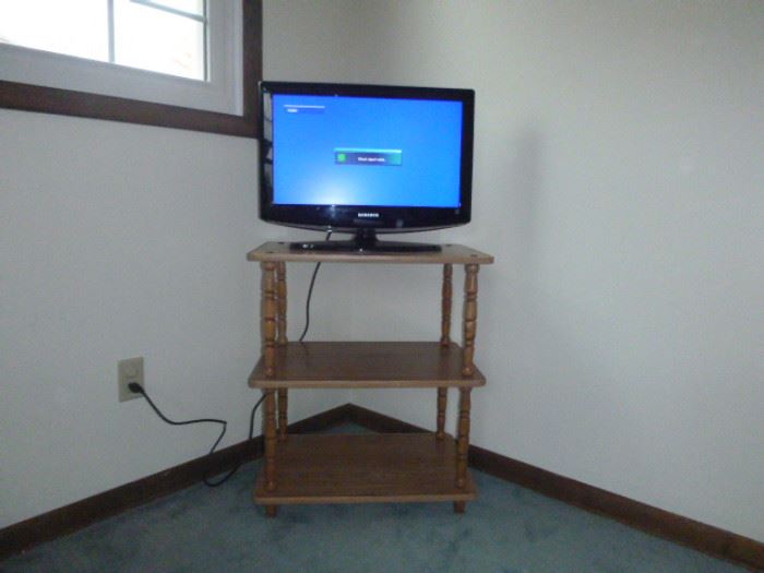  Flat Screen TV with Cart  http://www.ctonlineauctions.com/detail.asp?id=652495