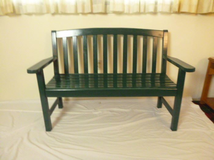  Green Park Bench  http://www.ctonlineauctions.com/detail.asp?id=652507
