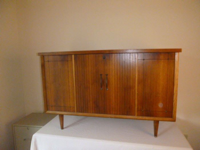  Mid Century Cedar Lined Chest  http://www.ctonlineauctions.com/detail.asp?id=652572