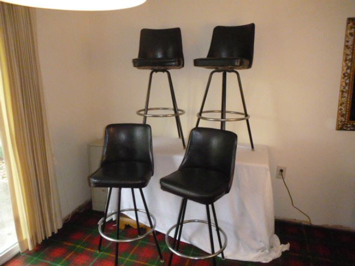  Swivel Bar Stools  http://www.ctonlineauctions.com/detail.asp?id=652573