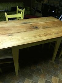 Fabulous vintage farm table. 