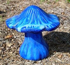 Pottery Garden Mushroom