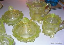 Eapg Dewey Flower Flange Vaseline glassware